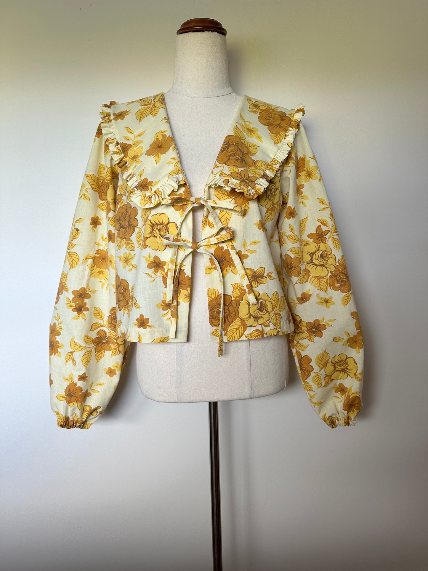 Handmade 70s Floral Collared Tie Blouse (8-14)