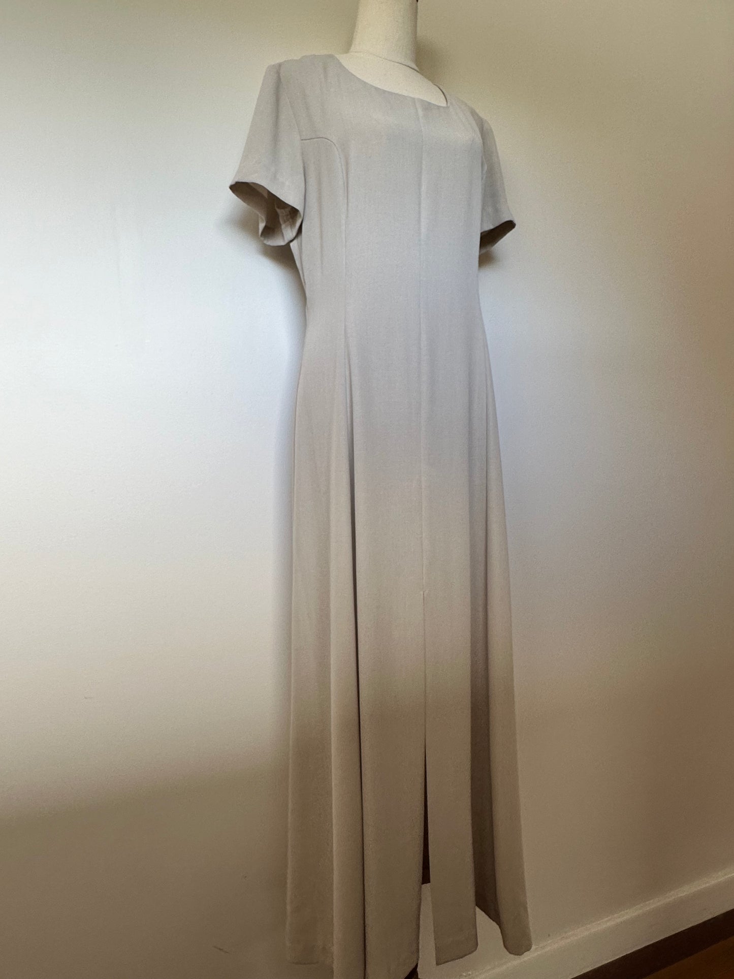 MAX 90s Maxi Dress (10/12)