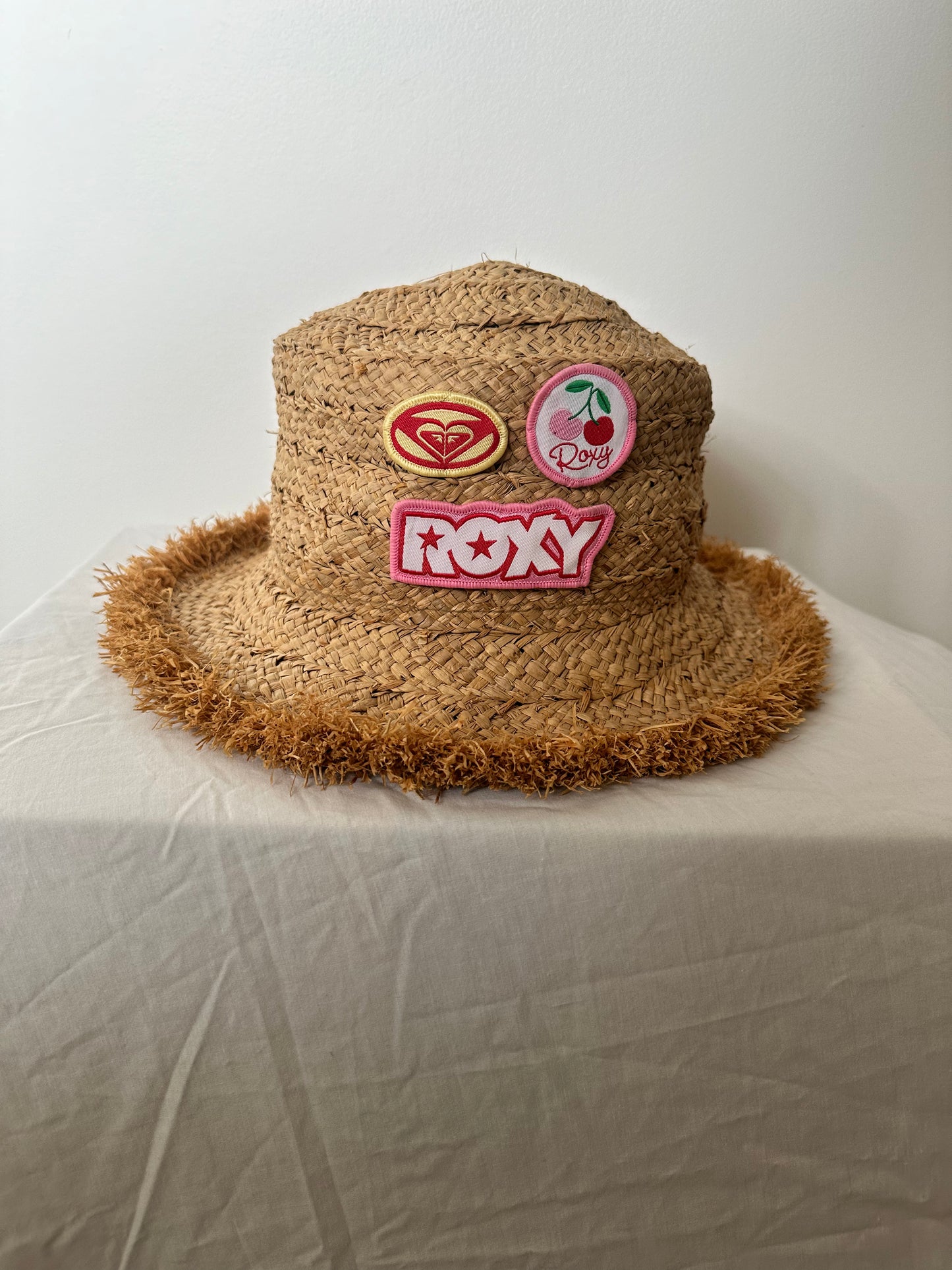 Y2K Roxy Straw Bucket Hat