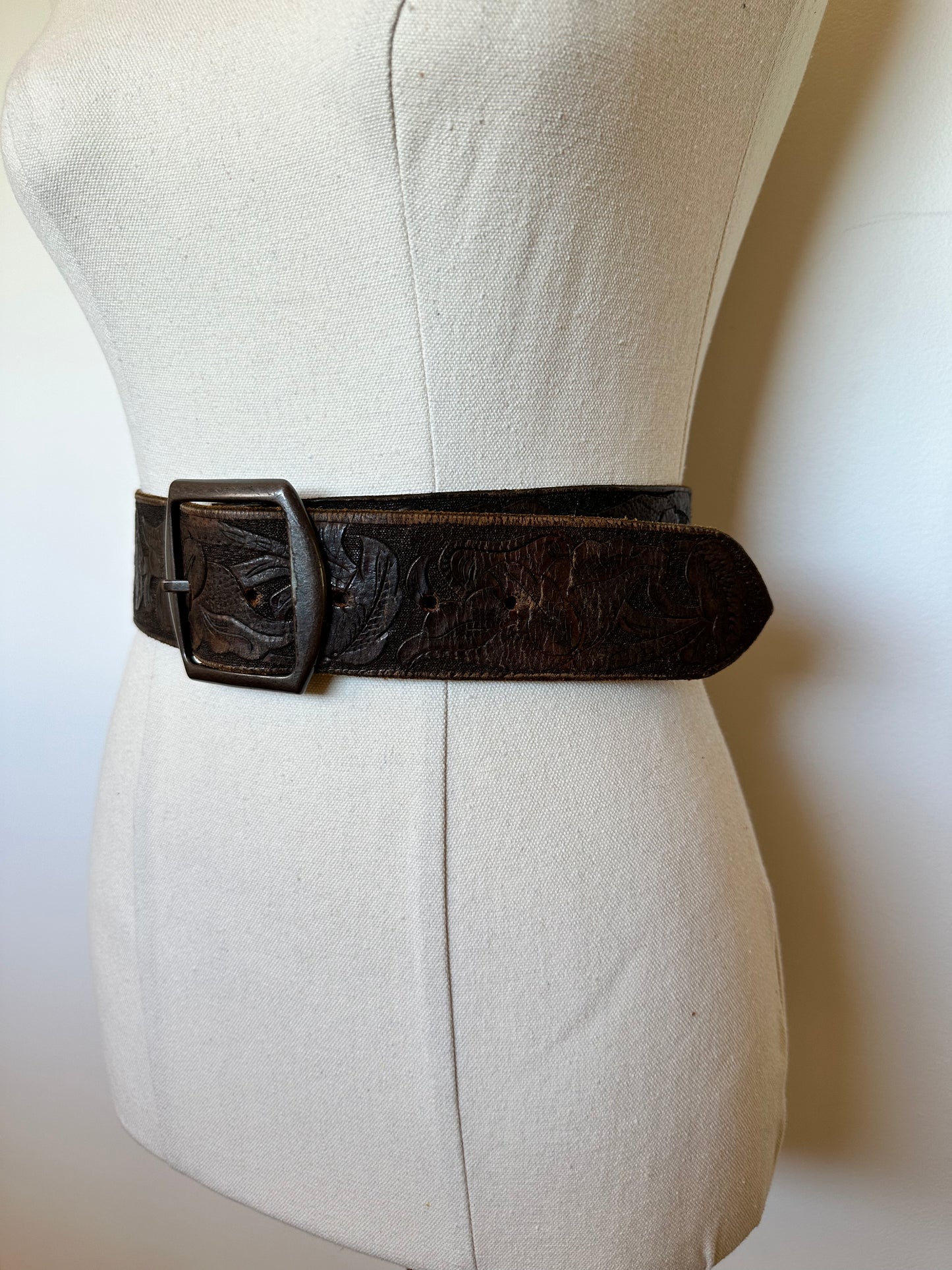 Vintage Tooled Leather Belt (86cm)