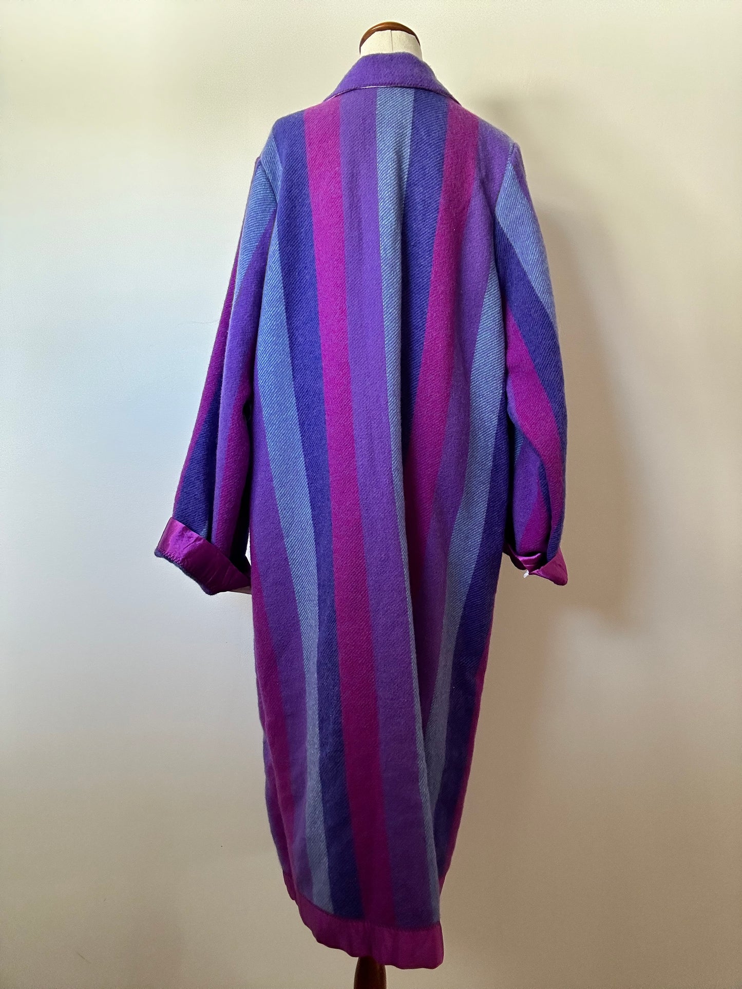 Dromorne Purple Wool Duster (8-16)