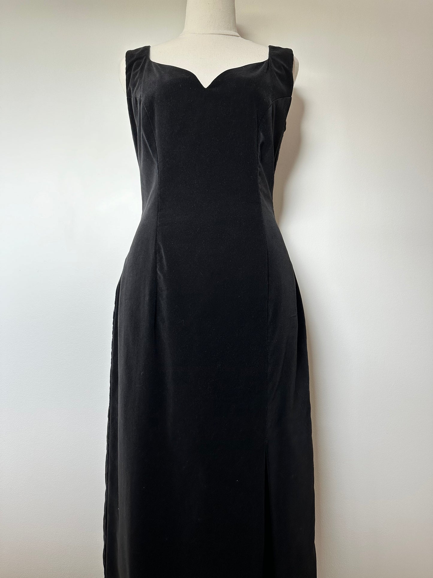 90s Annmaree Chambers Velvet Maxi (8-10)