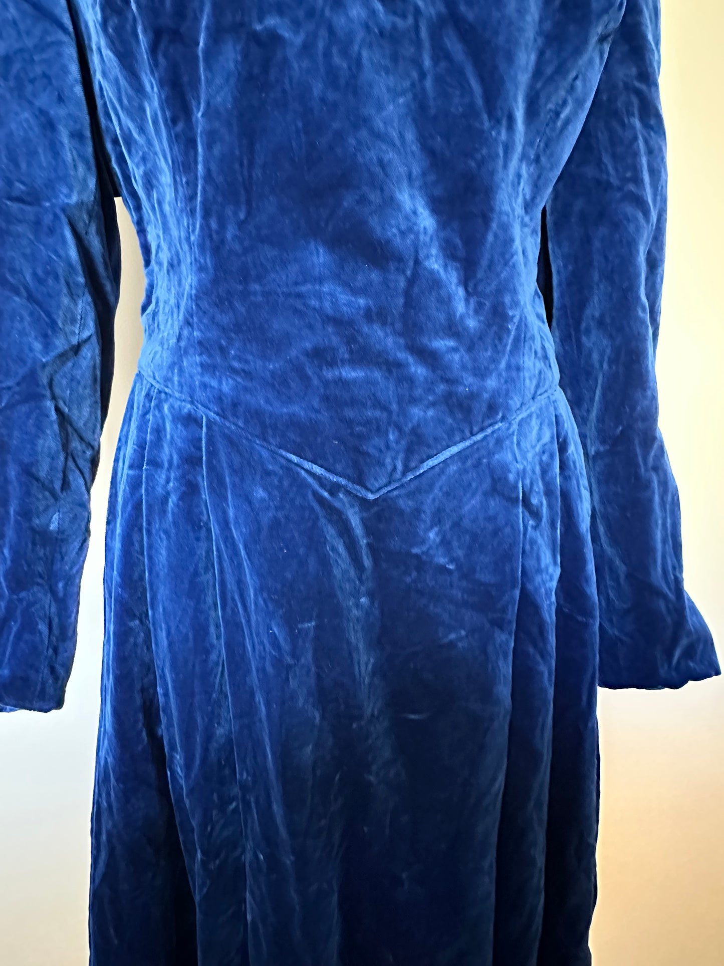 Vintage Velvet Mini Dress (10/12)