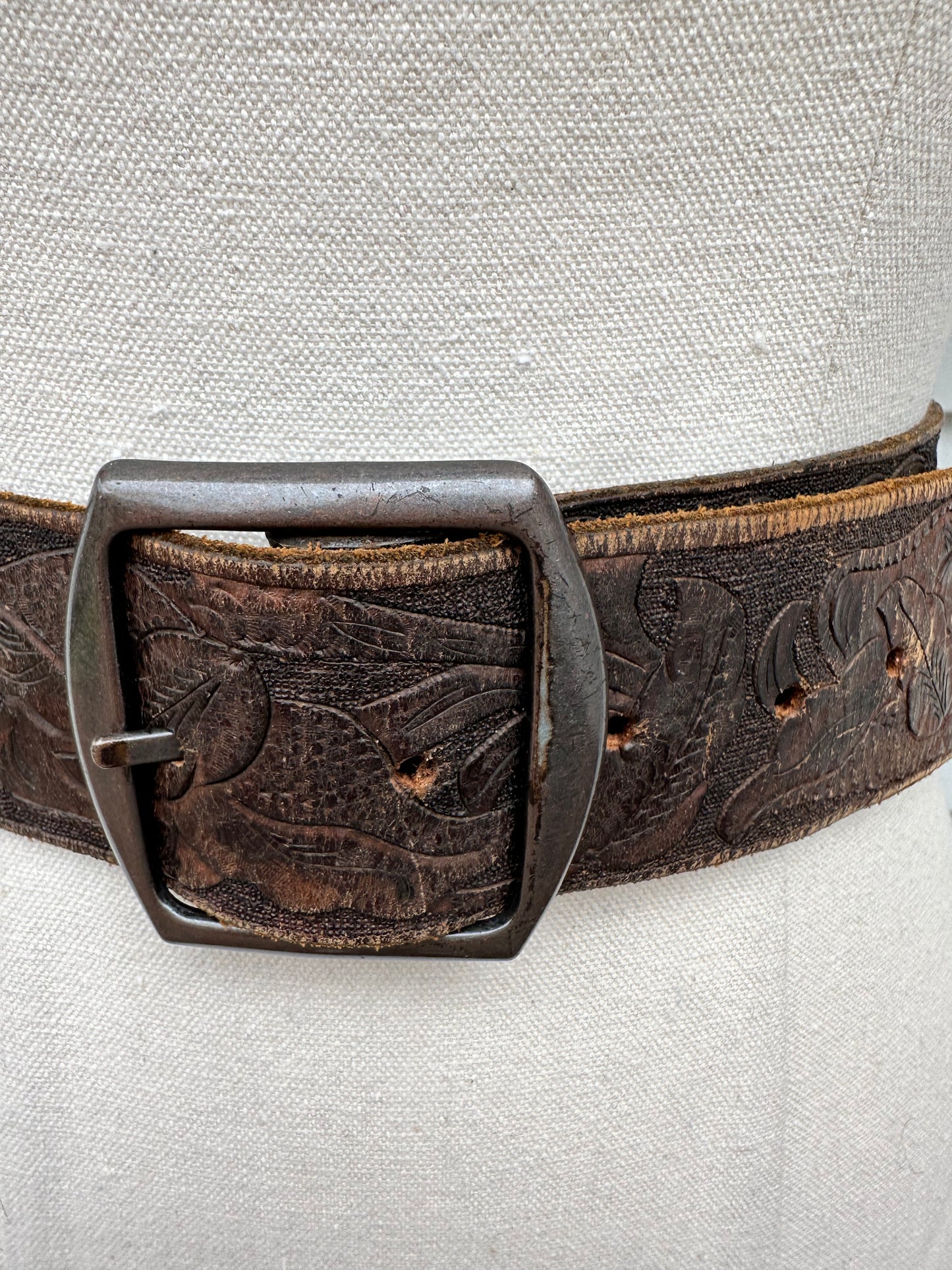 Vintage Tooled Leather Belt (86cm)