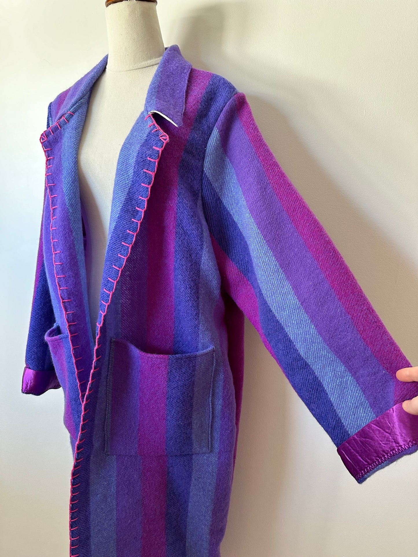 Dromorne Purple Wool Duster (8-16)